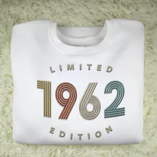 Limited Edition 1962 Embroidered Sweatshirt – White