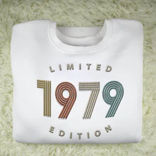 Limited Edition 1979 Embroidered Sweatshirt – White