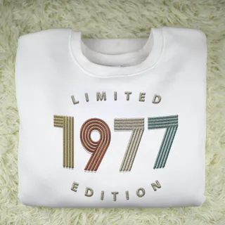 Limited Edition 1977 Embroidered Sweatshirt – White