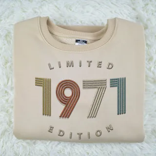 Limited Edition 1971 Embroidered Sweatshirt – Khaki
