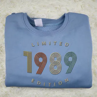Limited Edition 1989 Embroidered Sweatshirt – Blue