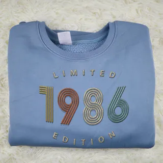 Limited Edition 1986 Embroidered Sweatshirt – Blue