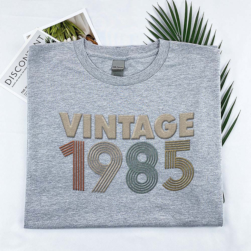 Vintaged 1985 Embroidered T-Shirt - variant image 1