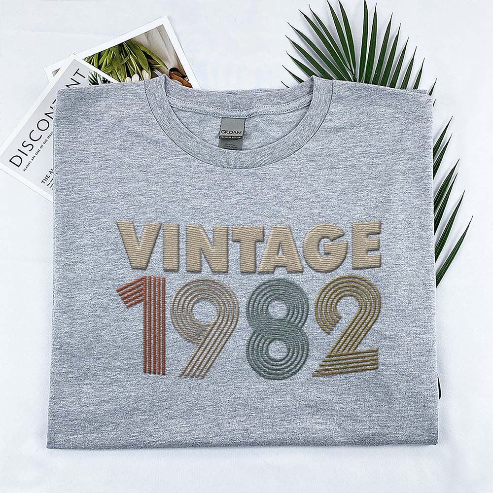 Vintaged 1982 Embroidered T-Shirt - variant image 1