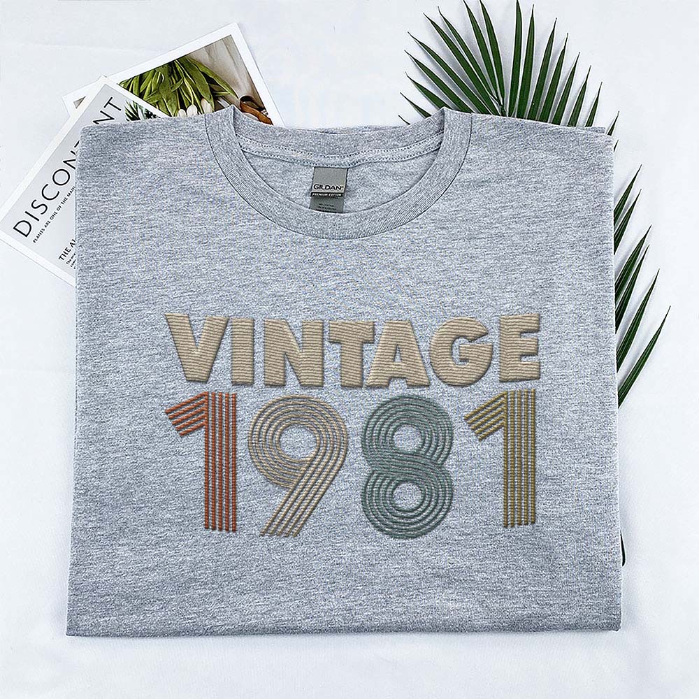 Vintaged 1981 Embroidered T-Shirt - variant image 1