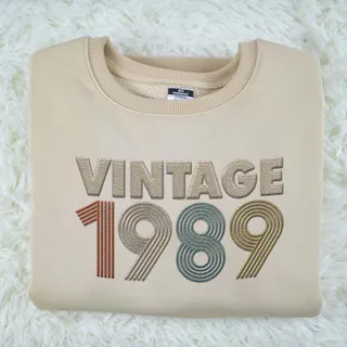 Vintaged 1989 Embroidered Sweatshirt – Khaki