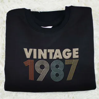 Vintaged 1987 Embroidered Sweatshirt – Black