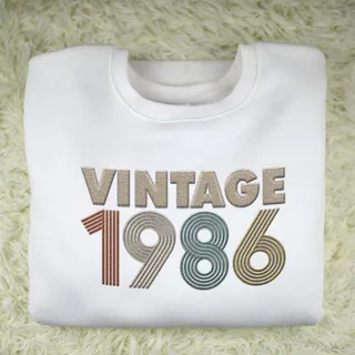 Vintaged 1986 Embroidered Sweatshirt – White