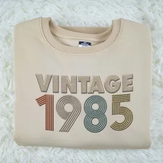 Vintaged 1985 Embroidered Sweatshirt – Khaki