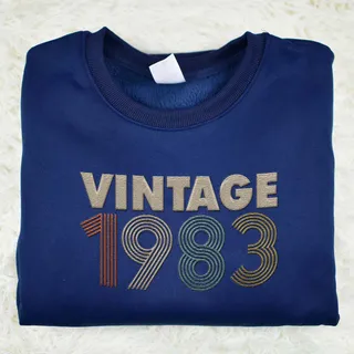 Vintaged 1983 Embroidered Sweatshirt – Navy