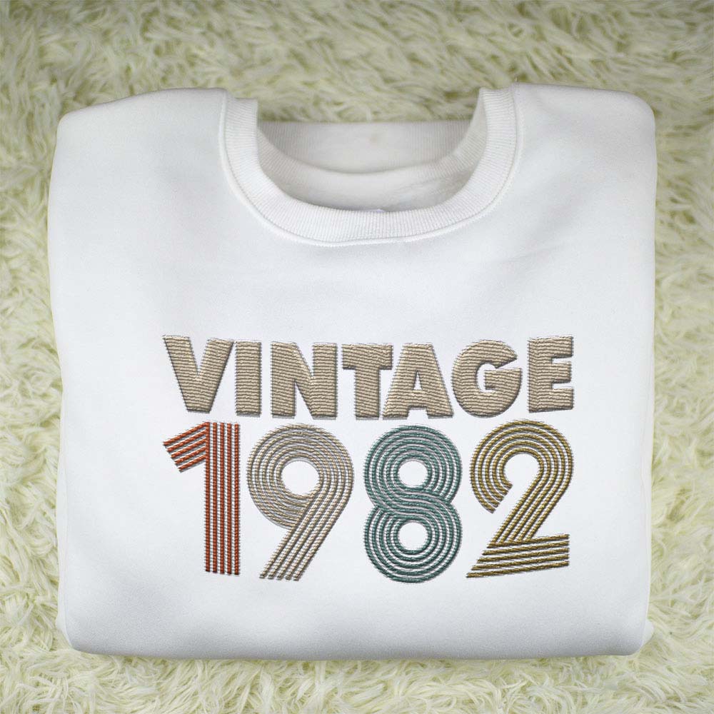 Vintaged 1982 Embroidered Sweatshirt - variant image 1