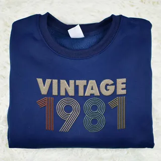 Vintaged 1981 Embroidered Sweatshirt – Navy