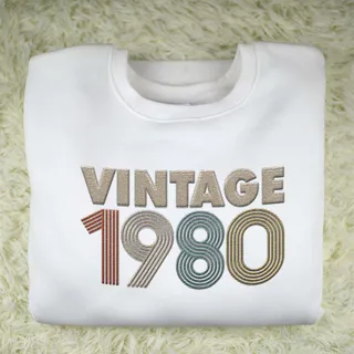 Vintaged 1980 Embroidered Sweatshirt – White