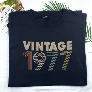 Vintaged 1977 Embroidered T-Shirt – Black