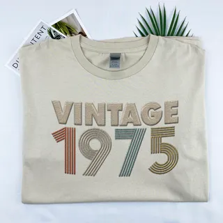 Vintaged 1975 Embroidered T-Shirt – Khaki
