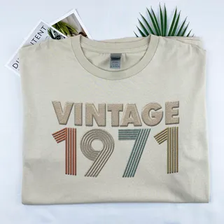 Vintaged 1971 Embroidered T-Shirt – Khaki