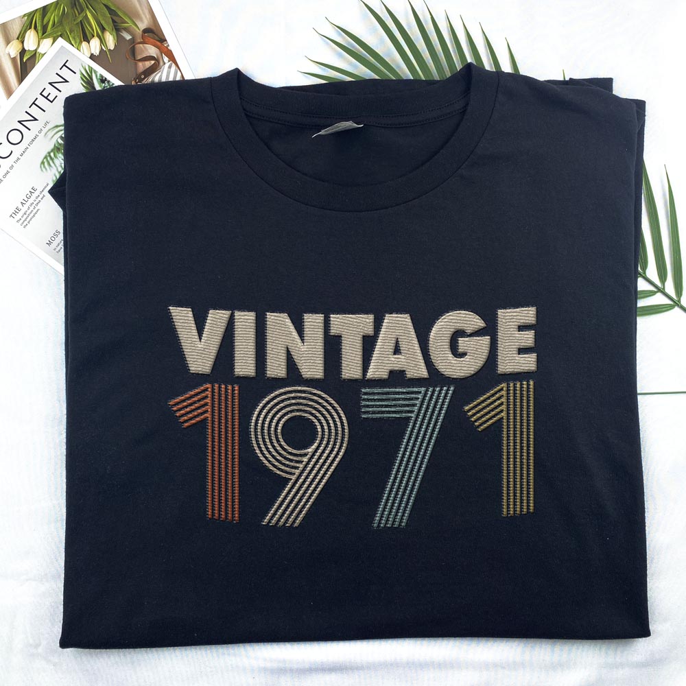 Vintaged 1971 Embroidered T-Shirt - variant image 1