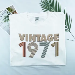 Vintaged 1971 Embroidered T-Shirt – White