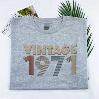 Vintaged 1971 Embroidered T-Shirt – Sport Grey