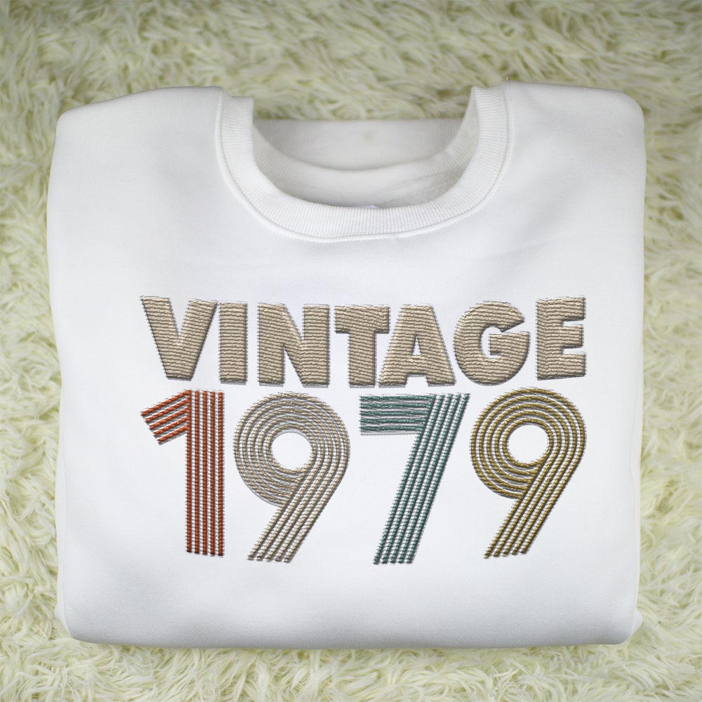 Vintaged 1979 Embroidered Sweatshirt - variant image 1