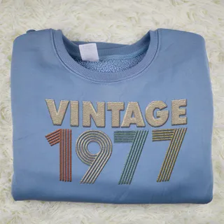 Vintaged 1977 Embroidered Sweatshirt – Blue