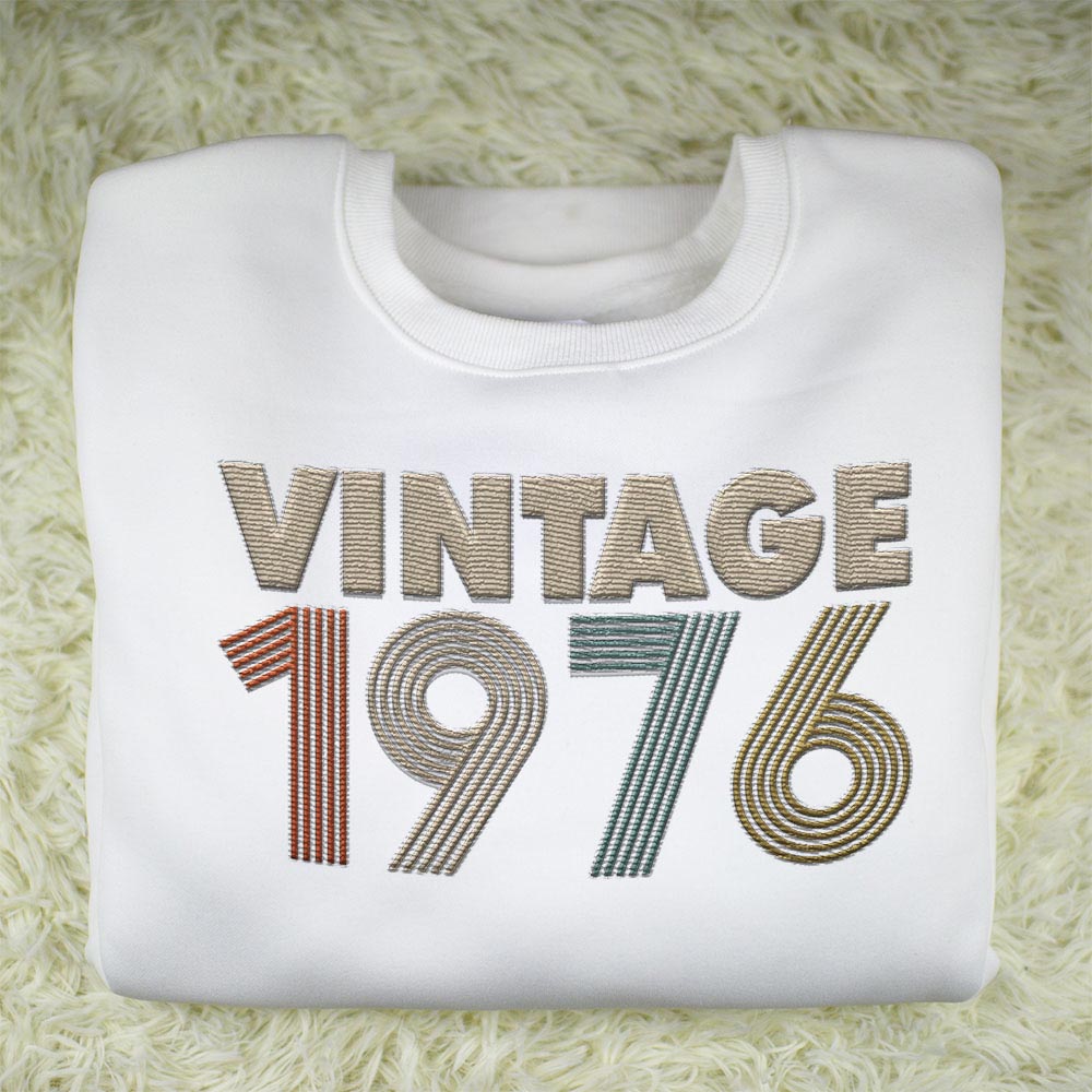 Vintaged 1976 Embroidered Sweatshirt - variant image 1