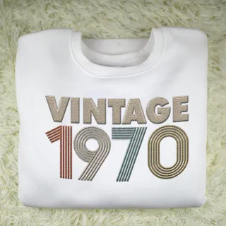 Vintaged 1970 Embroidered Sweatshirt – White