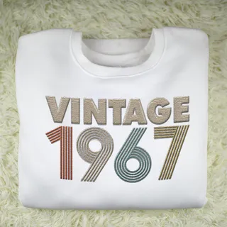 Vintaged 1967 Embroidered Sweatshirt – White
