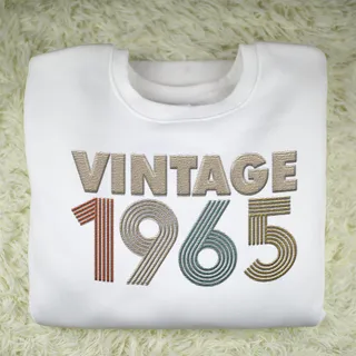 Vintaged 1965 Embroidered Sweatshirt – White