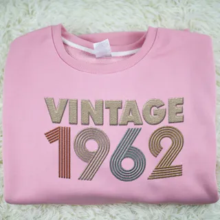 Vintaged 1962 Embroidered Sweatshirt – Pink