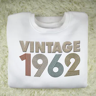 Vintaged 1962 Embroidered Sweatshirt – White