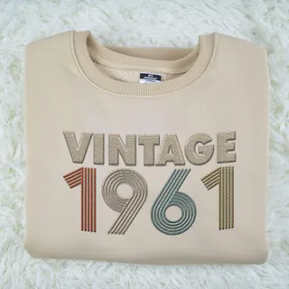 Vintaged 1961 Embroidered Sweatshirt – Khaki