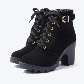 Lynne's Ankle Boots – Black