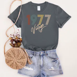 Limited Vintage 1977 Unique Birthday T-Shirt – Dark Heather