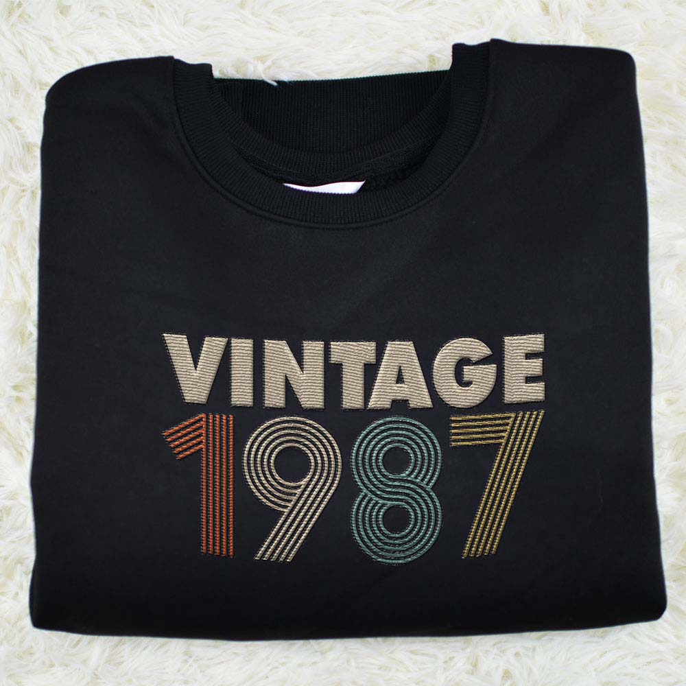 Vintaged 1987 Embroidered Sweatshirt Vintaged 1987 Embroidered Sweatshirt