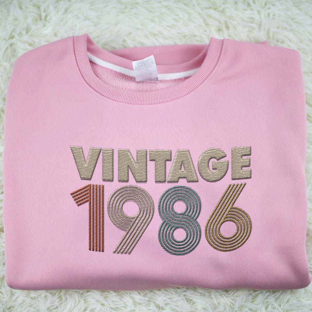 Vintaged 1986 Embroidered Sweatshirt Vintaged 1986 Embroidered Sweatshirt