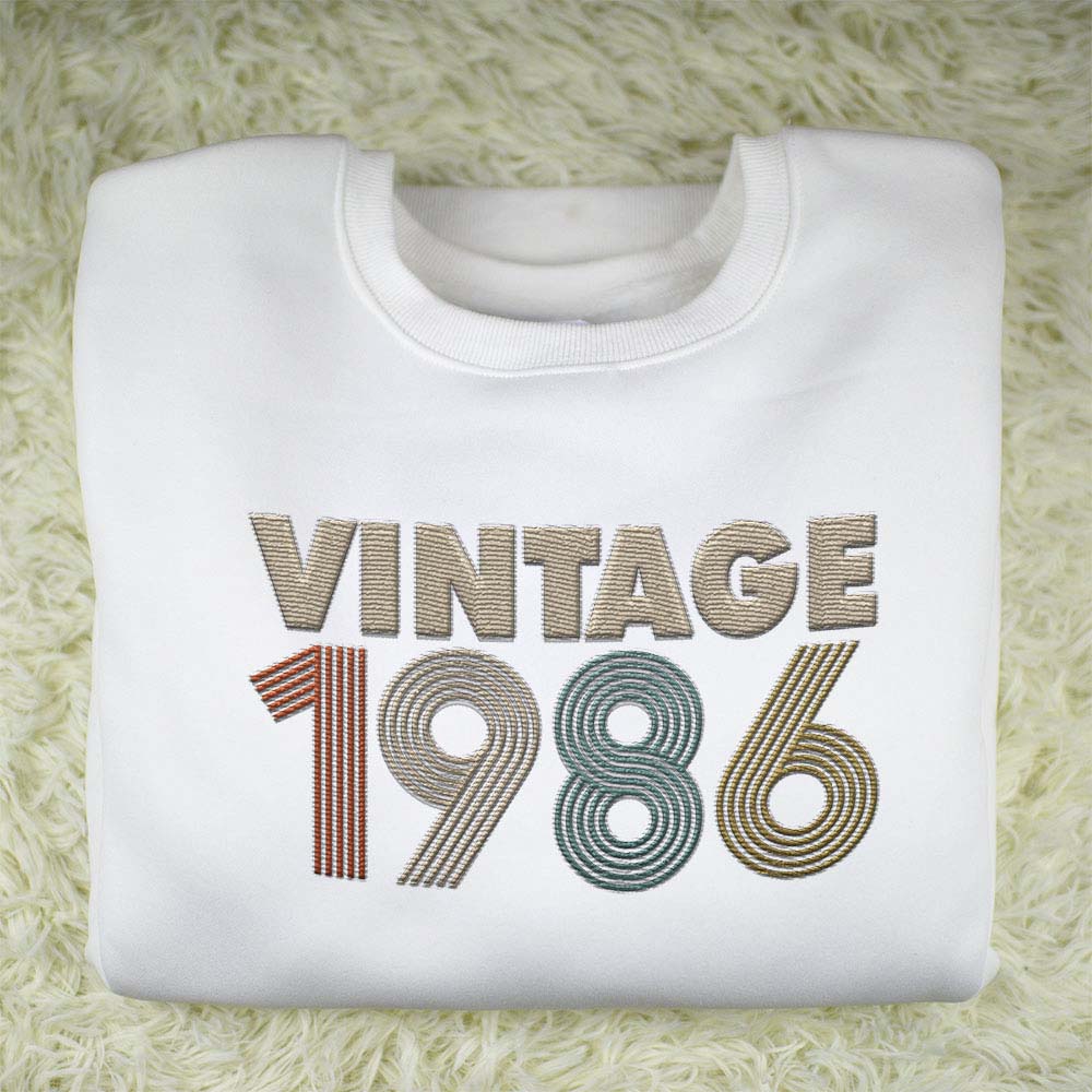 Vintaged 1986 Embroidered Sweatshirt Vintaged 1986 Embroidered Sweatshirt