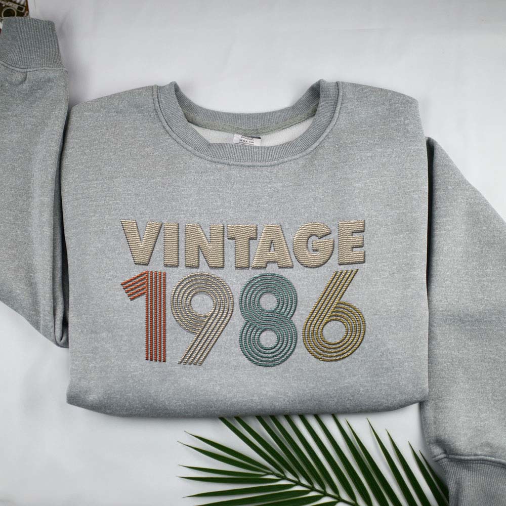 Vintaged 1986 Embroidered Sweatshirt Vintaged 1986 Embroidered Sweatshirt
