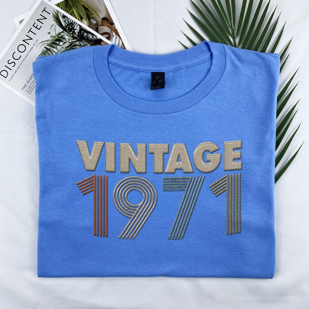Vintaged 1971 Embroidered T-Shirt
