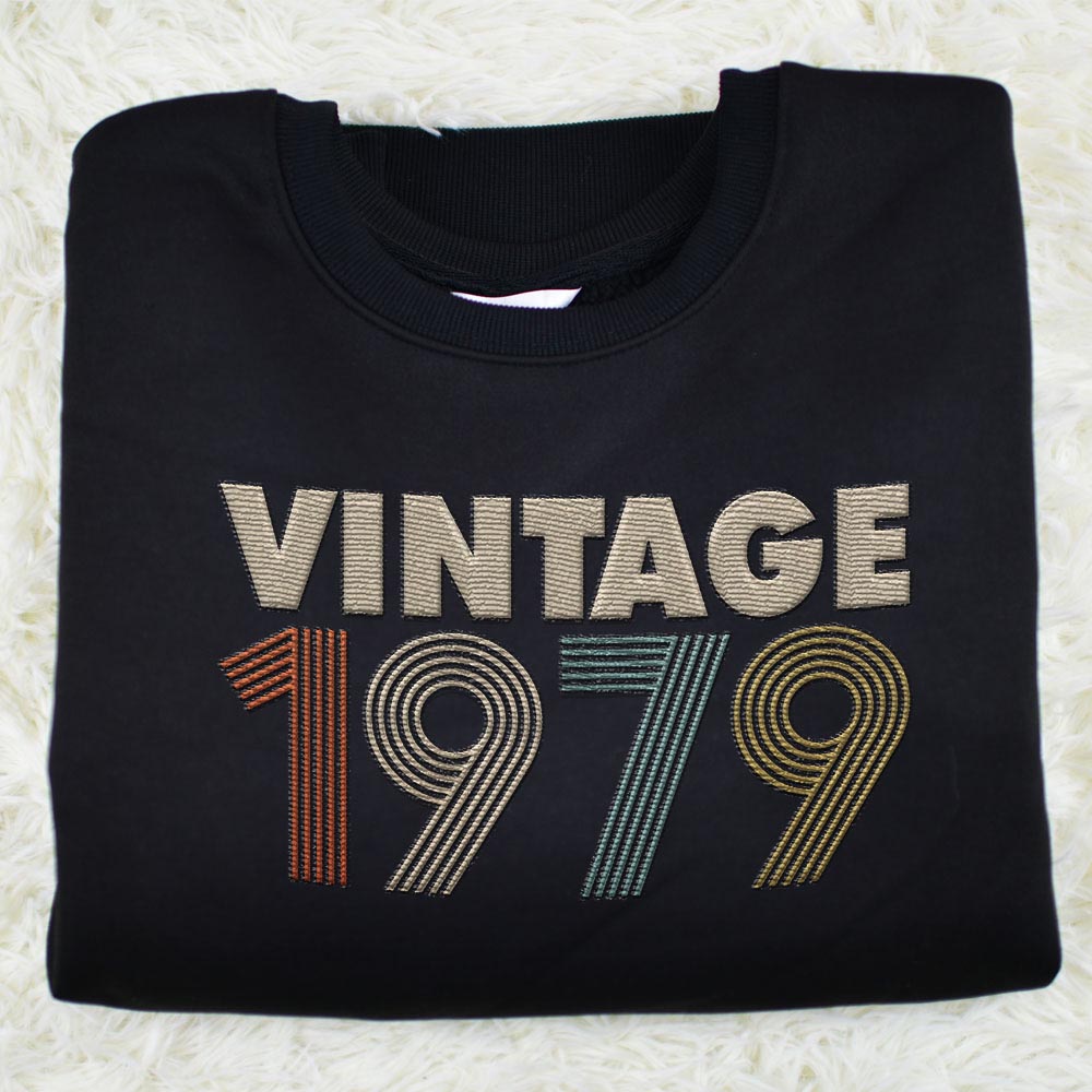 Vintaged 1979 Embroidered Sweatshirt Vintaged 1979 Embroidered Sweatshirt