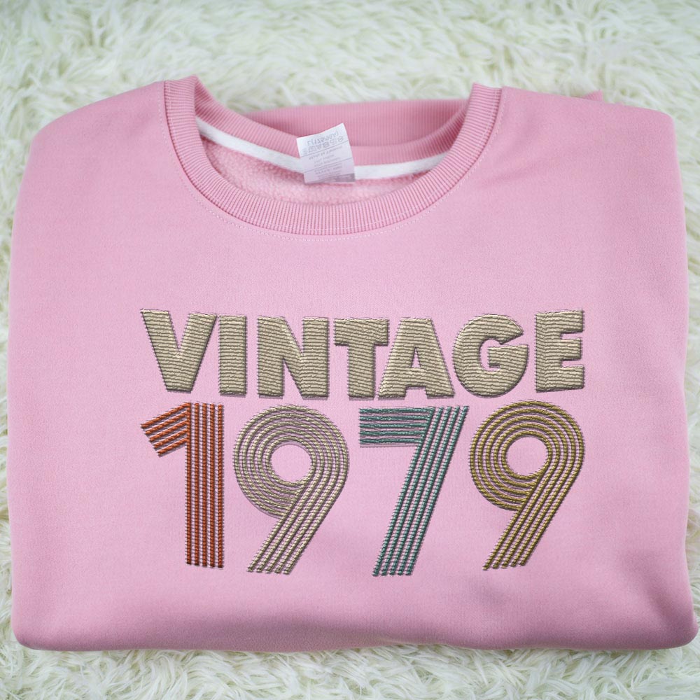 Vintaged 1979 Embroidered Sweatshirt Vintaged 1979 Embroidered Sweatshirt