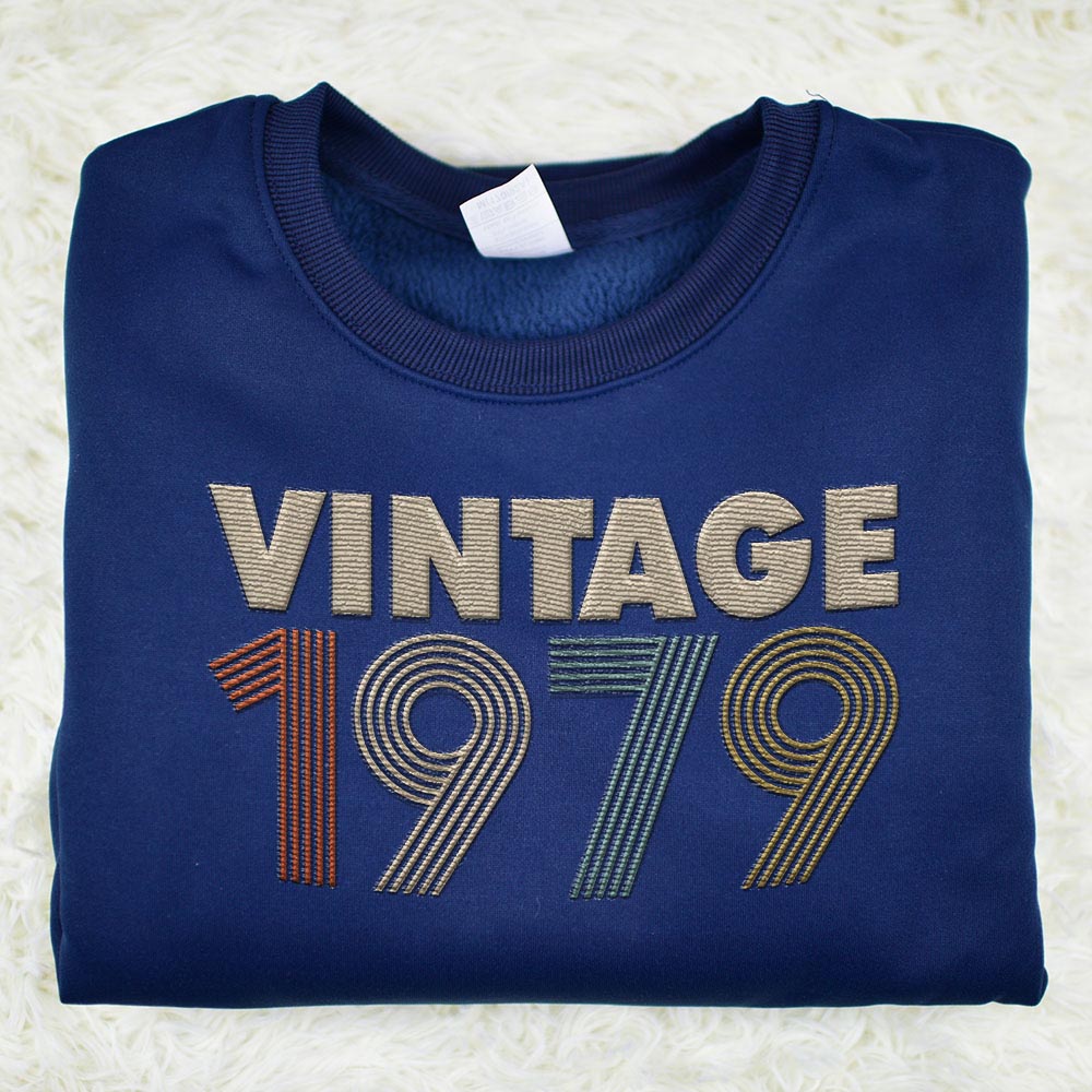 Vintaged 1979 Embroidered Sweatshirt Vintaged 1979 Embroidered Sweatshirt