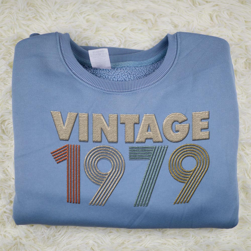 Vintaged 1979 Embroidered Sweatshirt Vintaged 1979 Embroidered Sweatshirt