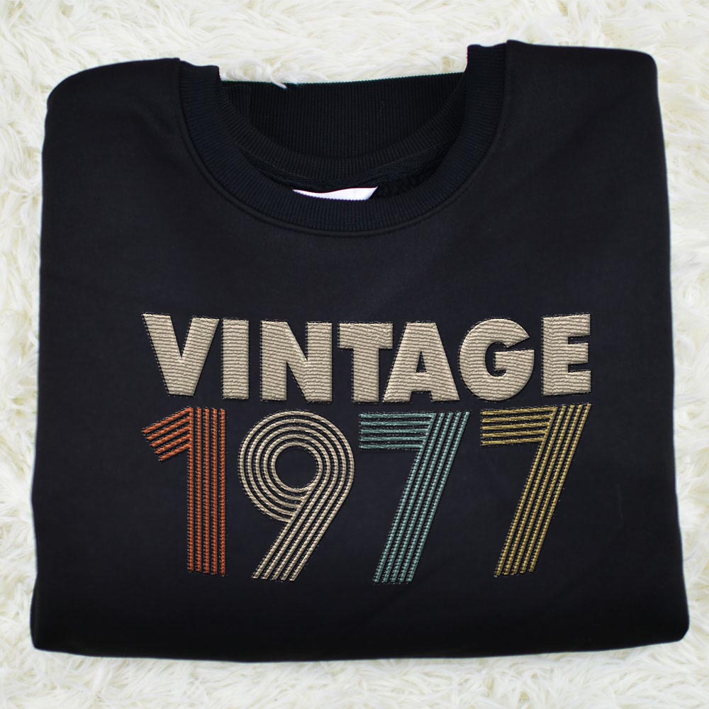 Vintaged 1977 Embroidered Sweatshirt Vintaged 1977 Embroidered Sweatshirt