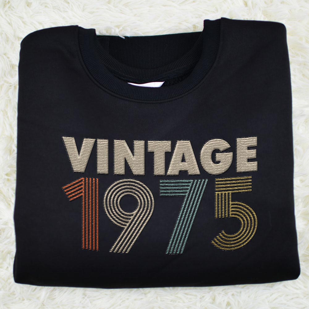 Vintaged 1975 Embroidered Sweatshirt Vintaged 1975 Embroidered Sweatshirt