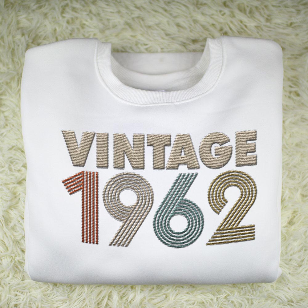 Vintaged 1962 Embroidered Sweatshirt Vintaged 1962 Embroidered Sweatshirt