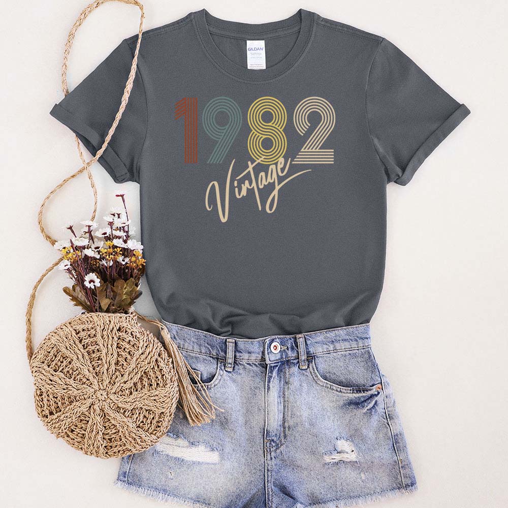 Limited Vintage 1982 Unique Birthday T-Shirt Limited Vintage 1982 Unique Birthday T-Shirt
