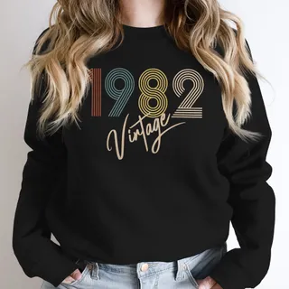 Limited Vintage 1982 Birthday Sweatshirt