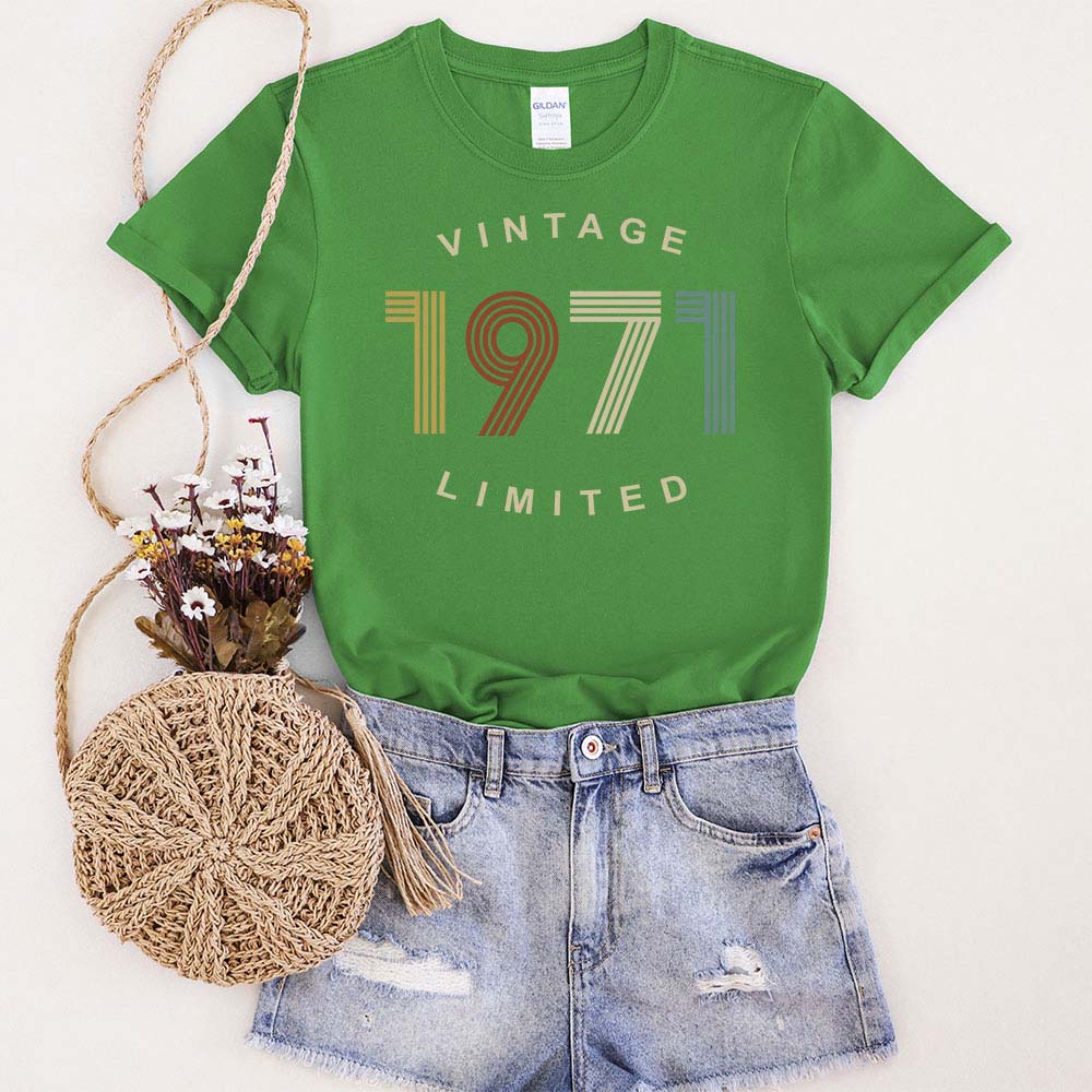 Limited Vintage 1971 Birthday T-Shirt Limited Vintage 1971 Birthday T-Shirt